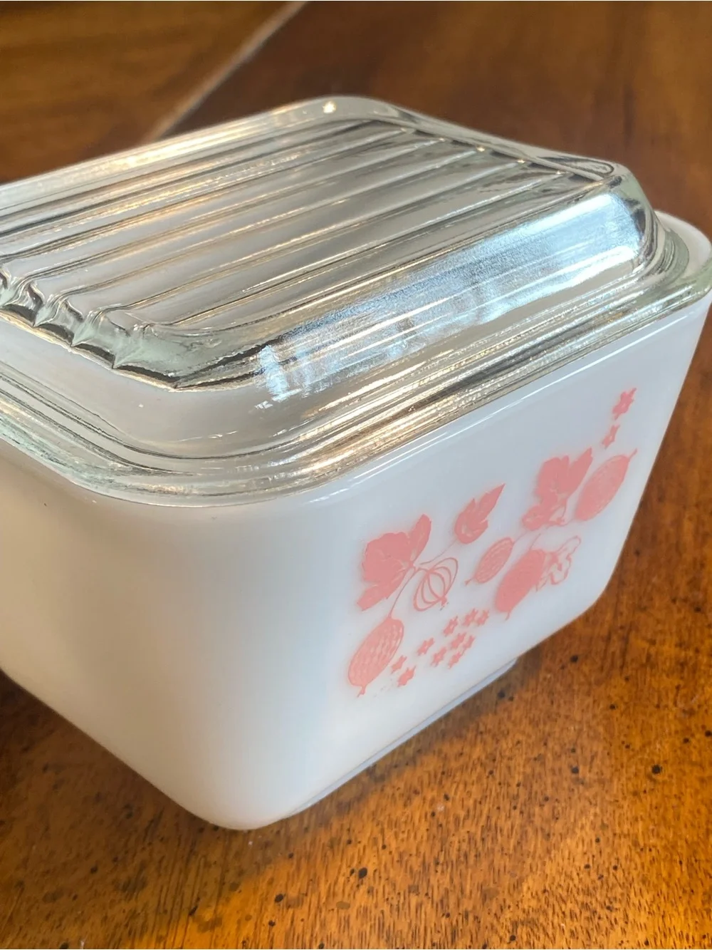 Pyrex 501 Pink Gooseberry w/ Pyrex Lid